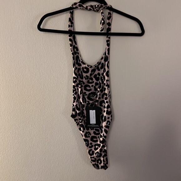 PrettyLittleThing Leopard Print High Leg One Piece Swimsuit Size 2 - Picture 6 of 8